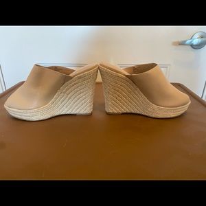 Charles David Andes Leather Wedge Leather platform mule in Nude 8.5